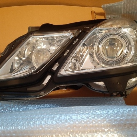NEW CONDITION LAMP FRONT MERCEDES E220D YEAR 2012 