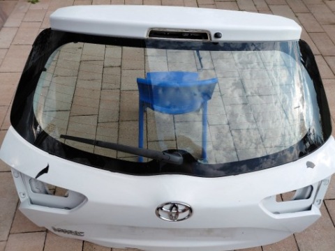 КРИШКА БАГАЖНИКА ЗАД YARIS 3 БІЛА 040 РЕСТАЙЛ 17-20 