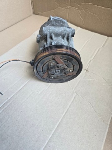 КОМПРЕСОР, НАСОС КОНДИЦІОНЕРА RENAULT NISSAN 8200470242 