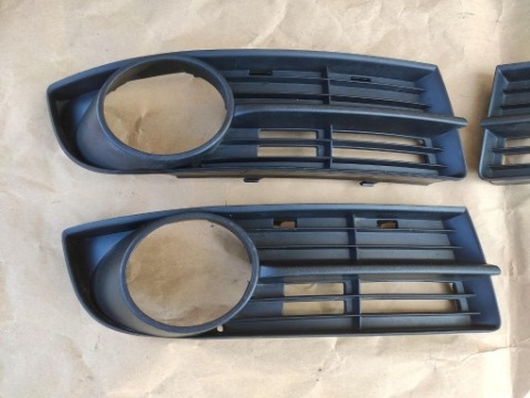 РЕШІТКА БАМПЕРА ЗАГЛУШКА VW TOURAN CADDY ПРАВА OE 1T0853666A ОРИГІНАЛ 