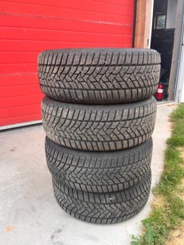 ШИНИ ЗИМОВІ DUNLOP WINTER SPORT 5 – 205/50 R17 