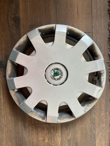КОВПАК SKODA 15 ВЖИВАНИЙ ОРИГІНАЛЬНИЙ OE R15 ВЖИВАНИЙ 