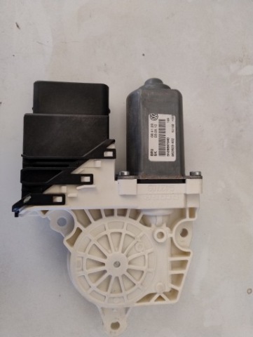 МОТОРЧИК СТЕКОЛ ПРАВЫЙ ЗАД 5N0959704D VW TIGUAN 5N 