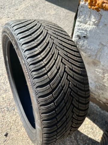 Pirelli allseazons 225/40 r18