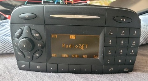 RADIO MERCEDES R230 -204-2011 MODELO CM1110 2 DIN  