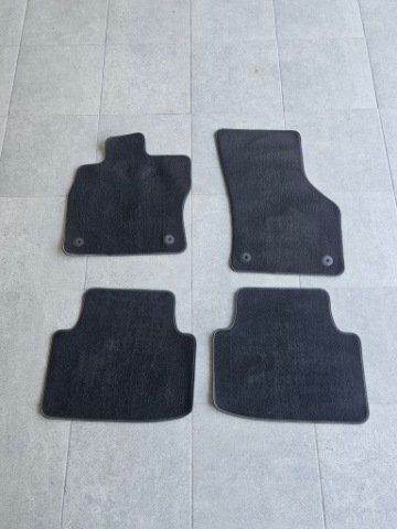 КИЛИМКИ ВЕЛЮРОВІ КОМПЛЕКТ DO VW ПАСАТ B8 3G1863011 