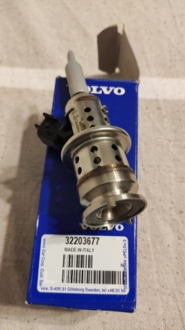 NOZZLE ADBLUE VOLVO 32203677 