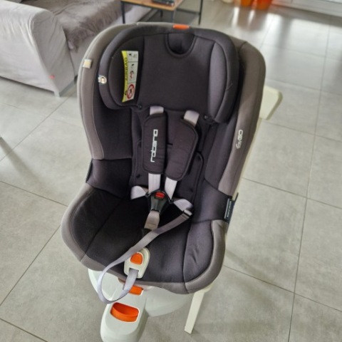 КРІСЛО SAMOCHODWY EASYGO ROTARIO 0-18 KG 