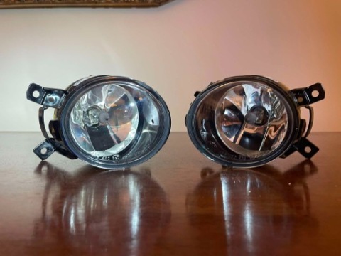 РЕШІТКИ ПРОТИТУМАННІ HELLA 5J0941067, 5J0941068 DO GRUPY VW 