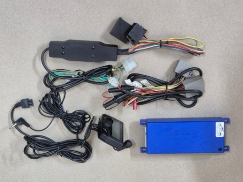 КОМПЛЕКТ BLUETOOTH PARROT CK3100 ПОЛЬСЬКЕ МЕНЮ 