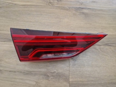 ФАРА ЛІВИЙ ЗАД КРИШКА БАГАЖНИКА AUDI Q3 83A США 83A945093B 