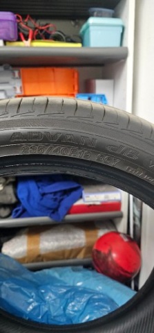 Yokohama Advan dB V552 235/40R19 96 Y XL, RPB
