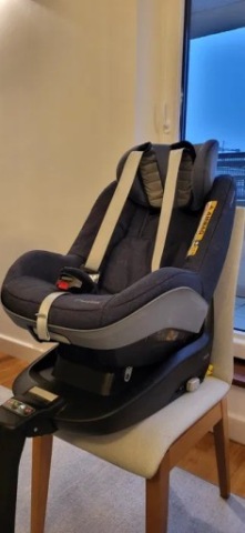 КРІСЛО MAXI-COSI 2WAYPEARL + БАЗА 2WAYFIX, I-SIZE, DO 18,5KG I 105CM 