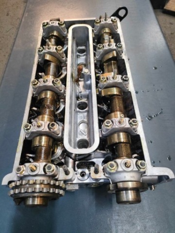 ГОЛОВКА ПРАВА BMW M60B40 4.0V8 SWAP M62 1729529 BMW E38,E32,E31 