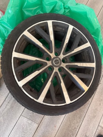 1 X .КОЛЕСО VOLVO R18 AD7C9 