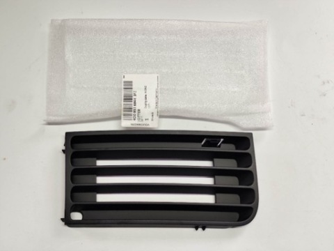AUDI A8 D2 99-02R РЕСТАЙЛ РЕШІТКА ЗАХИСТ ГАЛОГЕН БАМПЕРА 4D0853684K НОВА ОРИГІНАЛ 