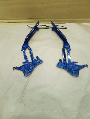 ЗАВІСА КАПОТУ AUDI A4/S4/RS4 ПРАВИЙ ЛІВИЙ 8W0823302D 8W0823301D 