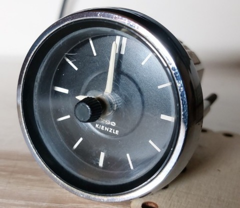 METER CLOCK MERCEDES W114 W115 IN WORKING ORDER  