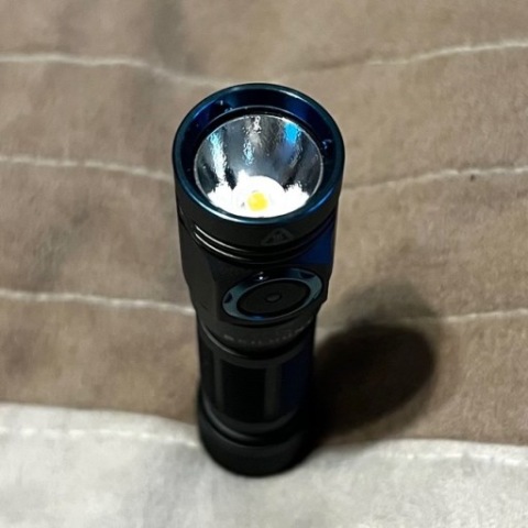 МИНИ ФОНАРИК EDC SKILHUNT M150 V3 АККУМУЛЯТОР AA 