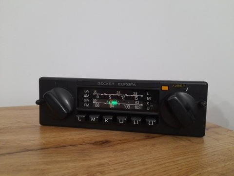 RADIO MERCEDES BECKER EUROPA 598 W123 W115 R107  