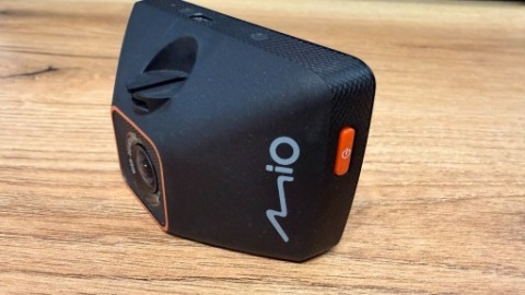 ВІДЕОРЕЄСТРАТОР MIO MIVUE 795 + КАРТА MICROSD 64GB 