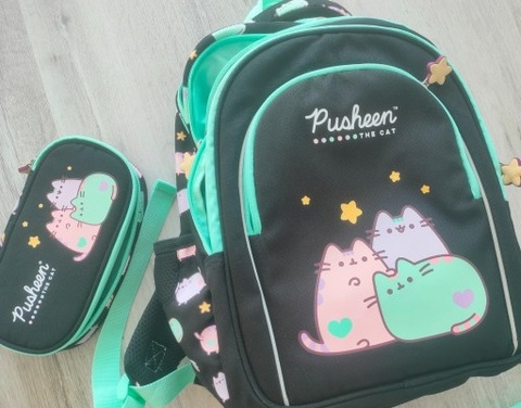 Plecak szkolny Pusheen w zestawie piórnik,używane