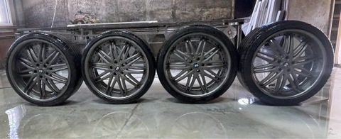 LLANTAS CON NEUMÁTICOS 22 LATO BMW RANGE ROVER LEXANI  