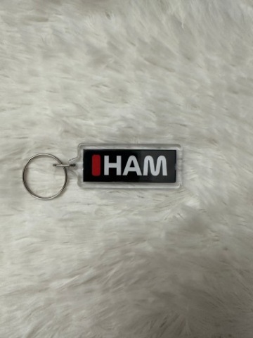 БРЕЛОК F1 LEWIS HAMILTON - DRIVER EDITION 