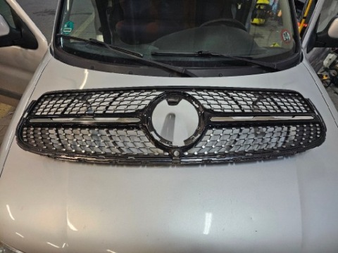 РЕШІТКА РАДІАТОРА РЕШІТКА РАДІАТОРА MERCEDES GLC 300D DIAMOND 