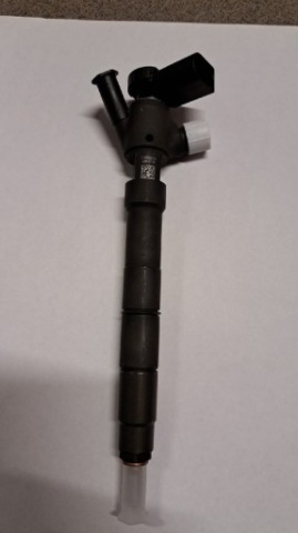 WTRYSKIWACZ-E 04L130277BA VW T6