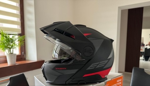 ШОЛОМ SCHUBERTH E2 РОЗМІР M ПЛЮС SENA SC2 