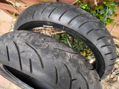 КОМПЛЕКТ ШИН BEZDENTKOWYCH BRIDGESTONE BATTLAX BT023 160/60 I 120/70 ZR 17 