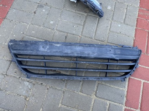 РЕШІТКА БАМПЕРА HYUNDAI I20 РЕСТАЙЛ 12-15 86561 4P500