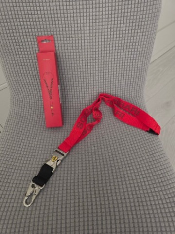 Smycz, smyczka Scuderia Ferrari, F1, Formula 1, Leclerc, Hamilton