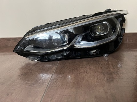 LAMP FRONT LEFT VOLKSVAGEN GOLF 8  