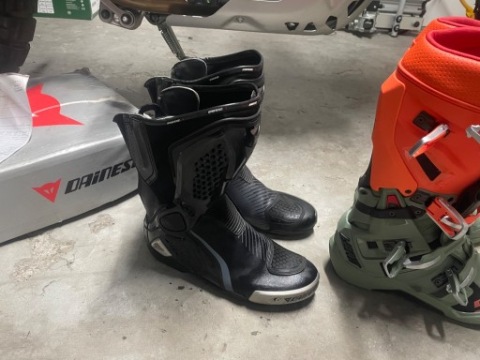 SHOES MOTORCYCLE DAINESE TORQUE 3 