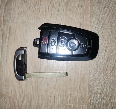 NEW CONDITION FORD SMART KEY REMOTE CONTROL KEY 5 BUTTONS  