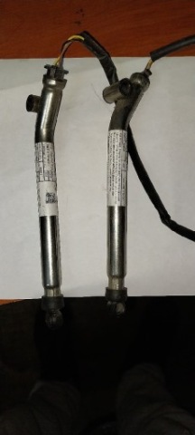 NABOJ,WYZWALACZ КАПОТУ AUDI 8W6823823 ЦІНА ZA 2ШТ 