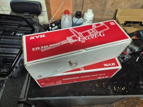 АМОРТИЗАТОРИ KYB 3358015 KPLAUDI A3 VAG 