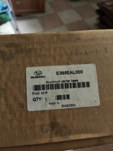 ZACEPY I BEAMS TRUNK SUBARU OUTBACK MY16 - NEW W ORYGINALNYM KARTONIE 
