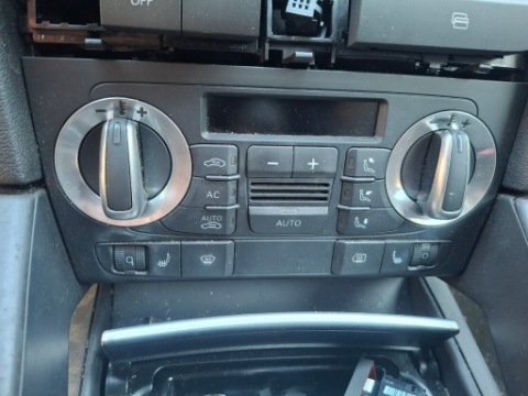 ПАНЕЛЬ КОНДИЦІОНЕРА AUDI A3 8P РЕСТАЙЛ 8P0820043BH 