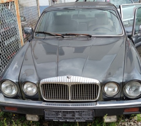 DAIMLER DOUBLE SIX DO REMONTU ИЛИ NA ЗАПЧАСТИ 