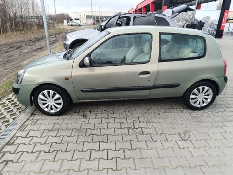 ПРОДАМ CLIO 2002 1.4 16 V CIMATRONIC