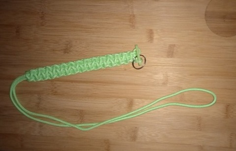 SMYCZ PARA LLAVES HANDMADE NEON GREEN RELUCE  