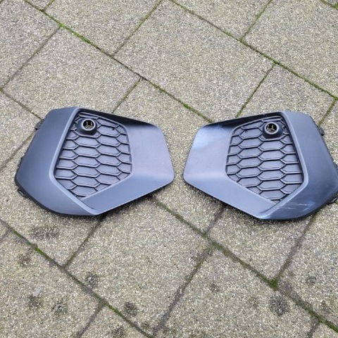 GRILLES BUMPER AUDI A3 8Y  