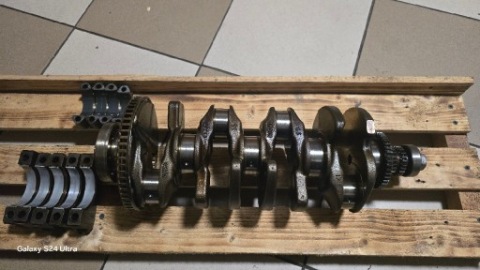 ВАЛ КОЛІНЧАСТИЙ AUDI 050105189B НОМІНАЛ 