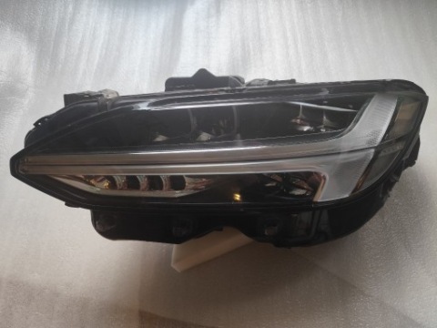 ФАРА ЛІВА ПЕРІД VOLVO V90 S90 ПОВНИЙ LED (СВІТЛОДІОД) 31468900 