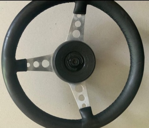 STEERING WHEEL TRIUMPH YEAR 60/70  