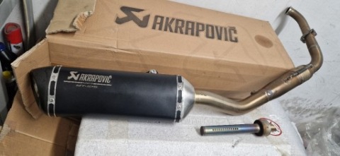 ГЛУШНИК AKRAPOVIC YAMAHA YZFR125 MT125. 2025R 