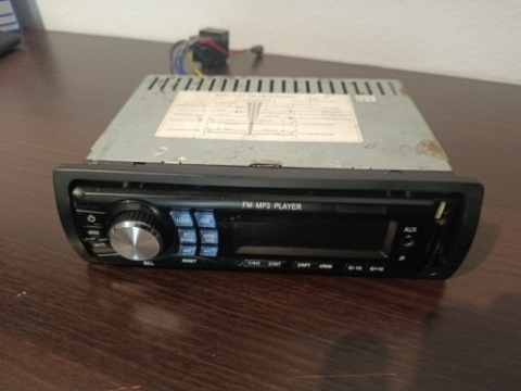 РАДІО АВТОМОБІЛЬНИЙ 1 DIN FM MP3 USB AUX SD СПРАВНЕ Z ФІШКА 